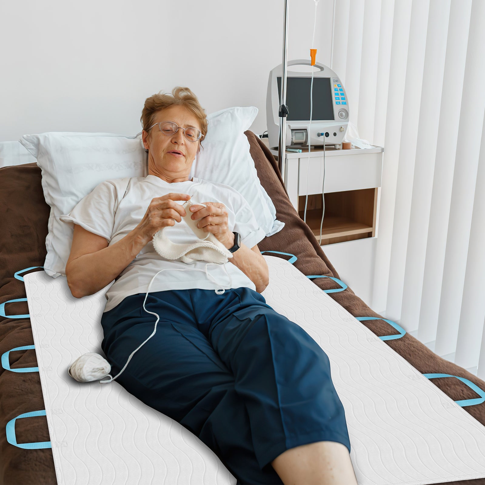 KEKOY Reusable Positioning Bed Pads with 8 Handles, 34" x 52"